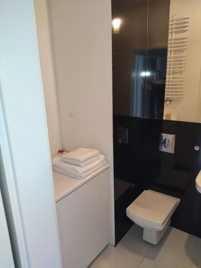 House4You Apartament Sakura Airport Chopin Warszawa Eksteriør bilde